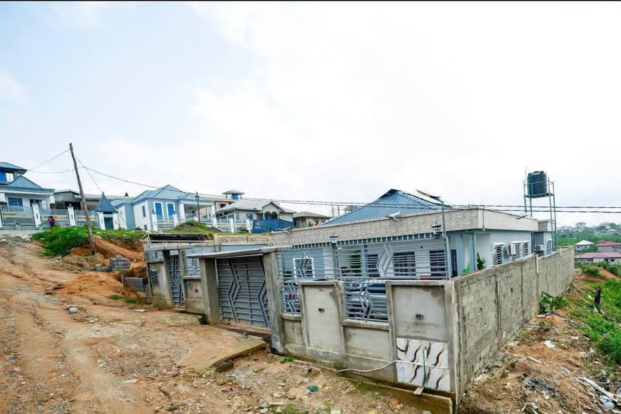 Villa ultra haut standing à Lendi, terrain titré de 500 m², Lendi
